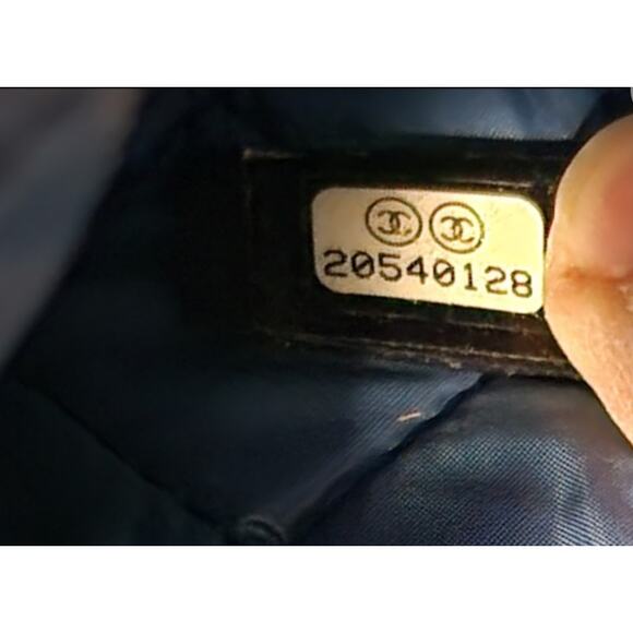 US Based Authentic Chanel Paris Dubai Medium Printed Canvas O Case Clutch - Picture 10 of 10